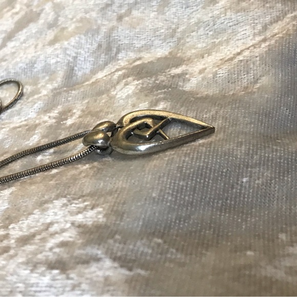 Entwined - Picture 7 of 9